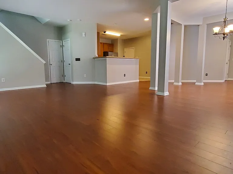 1619 Doverhill Pl — Photo 8