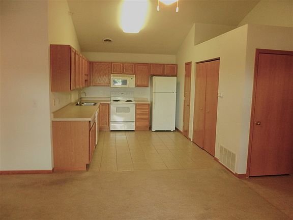3rd image of 1010 240th St #5