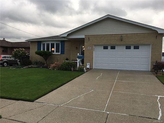 2nd image of 19 Mary Lou Ln