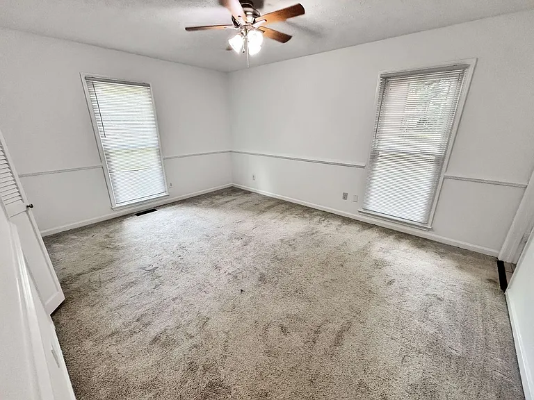 2407 Josh Ct SW — Photo 12