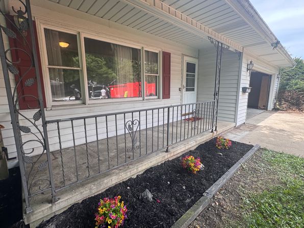 115 Marilyn Ave