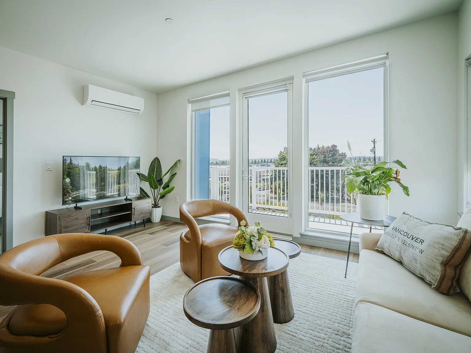 Grand Vista Apartments — Photo 4