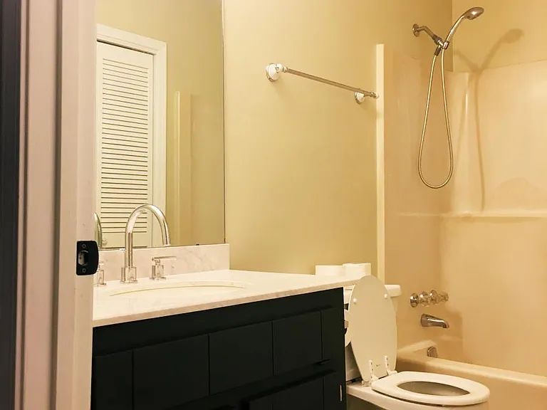 Bathroom #2