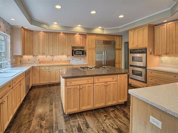 2nd image of 3639 Merritt Lake Dr