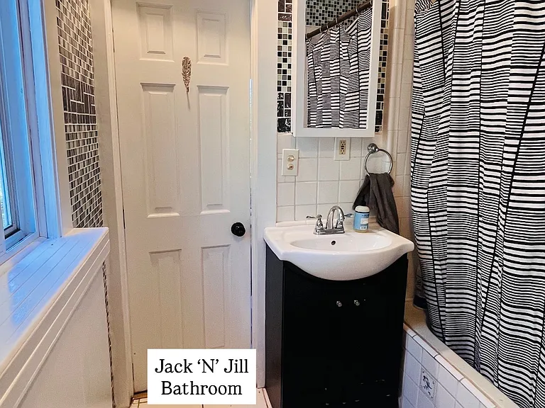 315 E McFarlane Dr — Photo 13