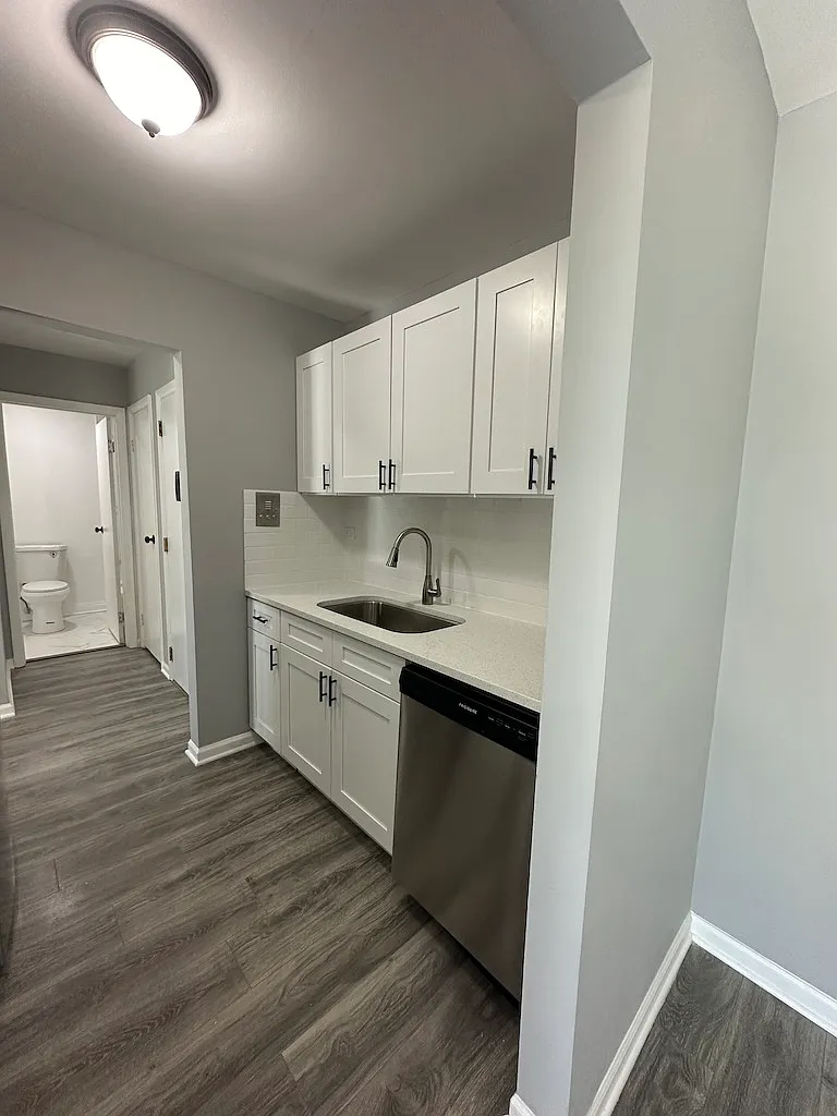 1 bed, 750 sqft, $1,700 — Photo 3