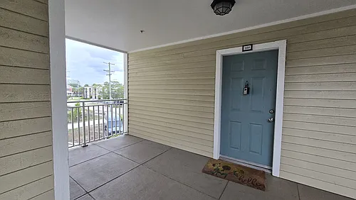 1000 W Horatio St Photo 1