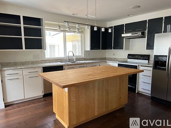 3rd image of 12317 40th Ave NE