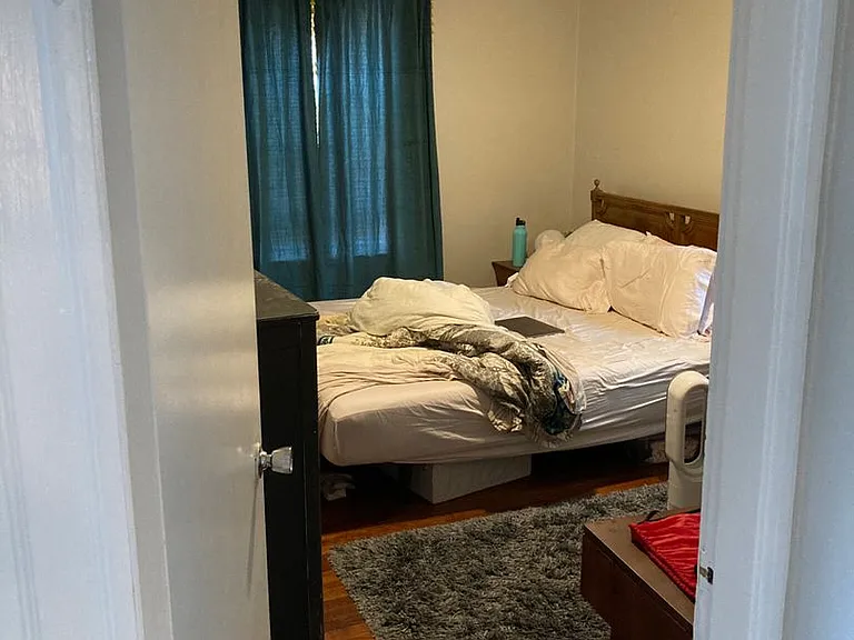 8 Woodside Ave #1 — Photo 14