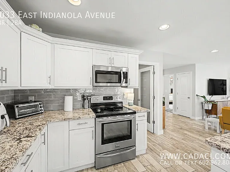 1033 E Indianola Ave — Photo 13
