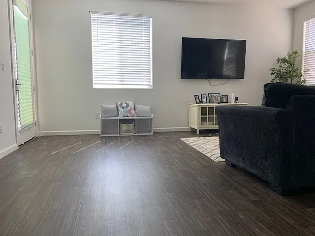 2950 N Leanna Ave — Photo 6