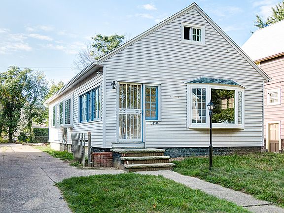 5th image of 15416 Ridpath Ave