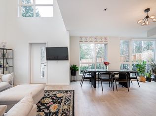19577 65b Ave #105, Surrey, BC