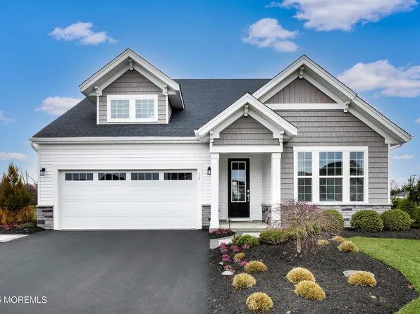 87 Fillmore Drive, Monroe, NJ 08831