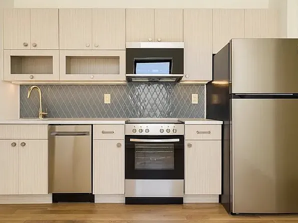 524 West 134th Street image 6 of 13