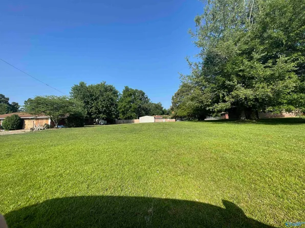 7 N Brindlee Mountain Pkwy, Arab, AL 35016