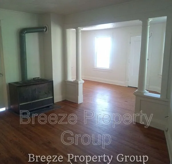 228 Langdon St — Photo 8