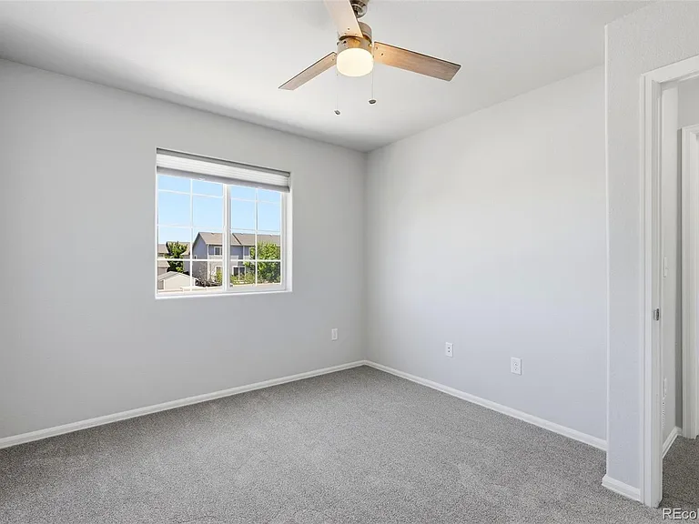 7375 Forest Meadows Ave — Photo 32