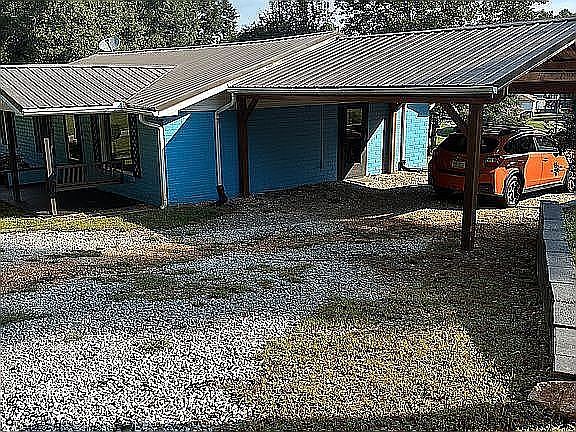 2nd image of 3 Smith Cir