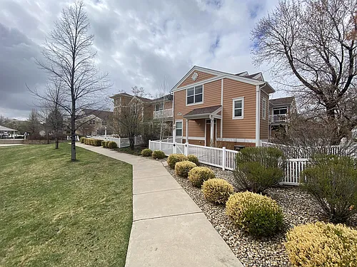 2115 Grays Peak Dr Photo 1