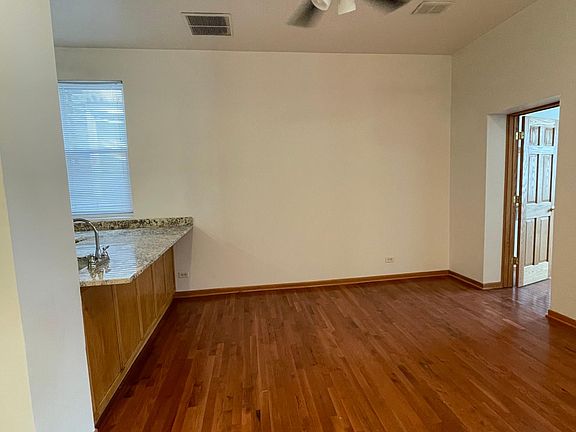 5th image of 2421 S Albany Ave #2