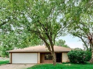 942 Joslin St, Irving, TX 75060