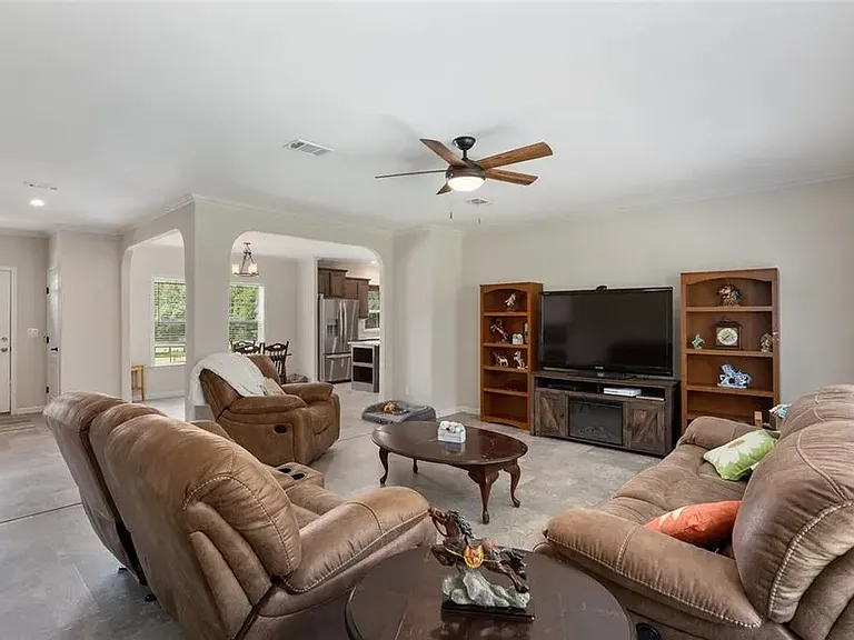 16054 SW 40th St — Photo 43