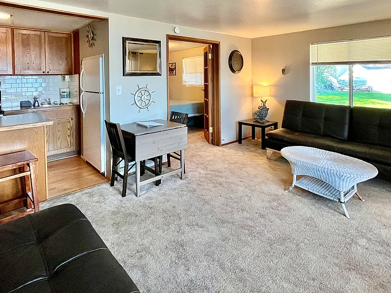 2946 S Lakeshore Rd #3 — Photo 9