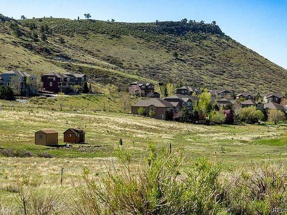 2nd image of 223 Stone Canyon Road
