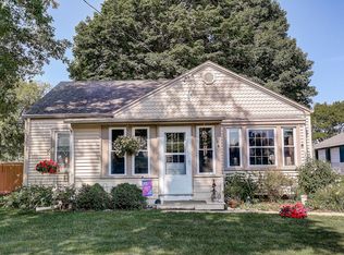 W335N6961 Stone Bank Rd, Oconomowoc, WI 53066