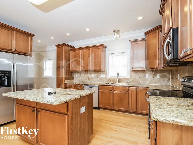 940 Boyer Dr — Photo 6