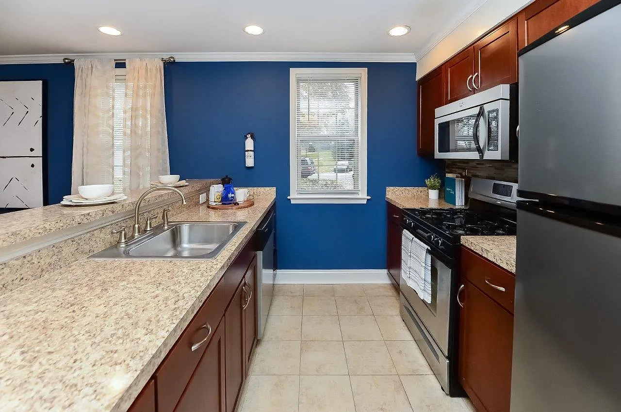 The Villas at Bryn Mawr Apartment Homes — Photo 2