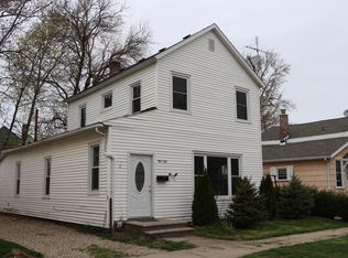 906 Court St, Saint Joseph, MI 49085
