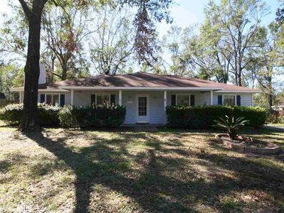 491 Ridgewood Dr, Daphne, AL, 36526