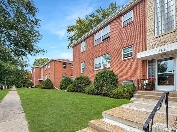 St Paul Avenue Apartments