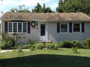284 45th St, Copiague, NY 11726