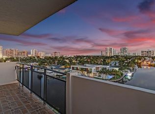 401 Golden Isles Dr APT 705, Hallandale, FL 33009