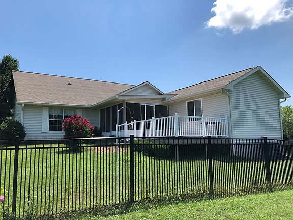5th image of 2922 Willow Pond Dr