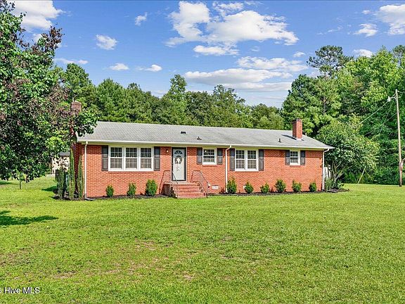 3rd image of 1555 Hull Road