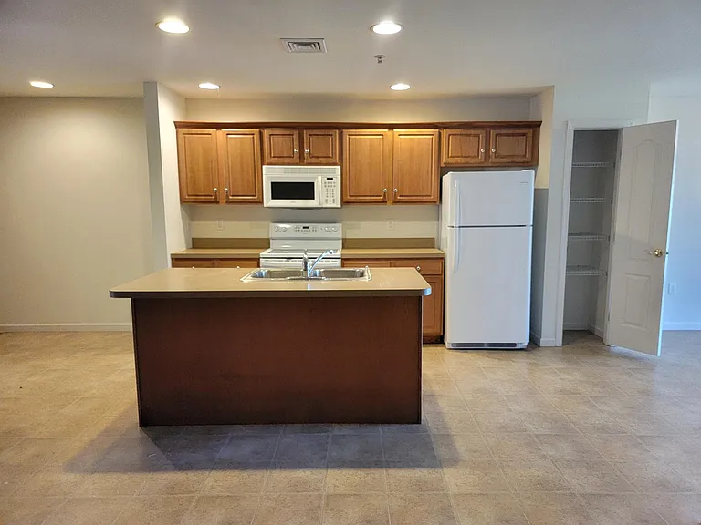 53 Michael Ln #8 — Photo 2