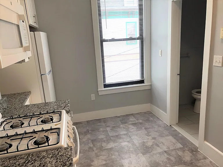 322 Somerville Ave #2R — Photo 3