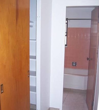 5th image of 819 College Avenue # Fl 2nd