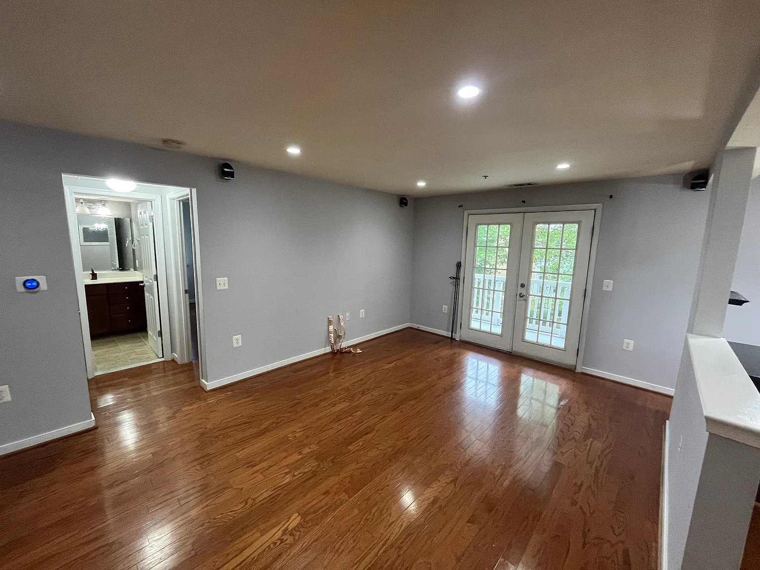 1 bed, 850 sqft, $2,300 — Photo 4