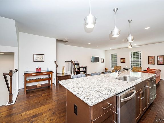 5th image of 11407 Hayloft Ln