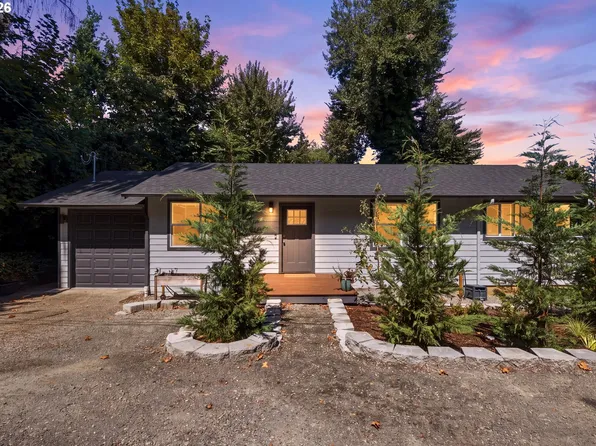 210 NE 45th St, Vancouver, WA 98663