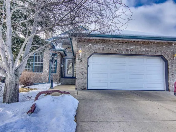 43 N Valley Ridge Grn NW, Calgary, AB T3B 5L4