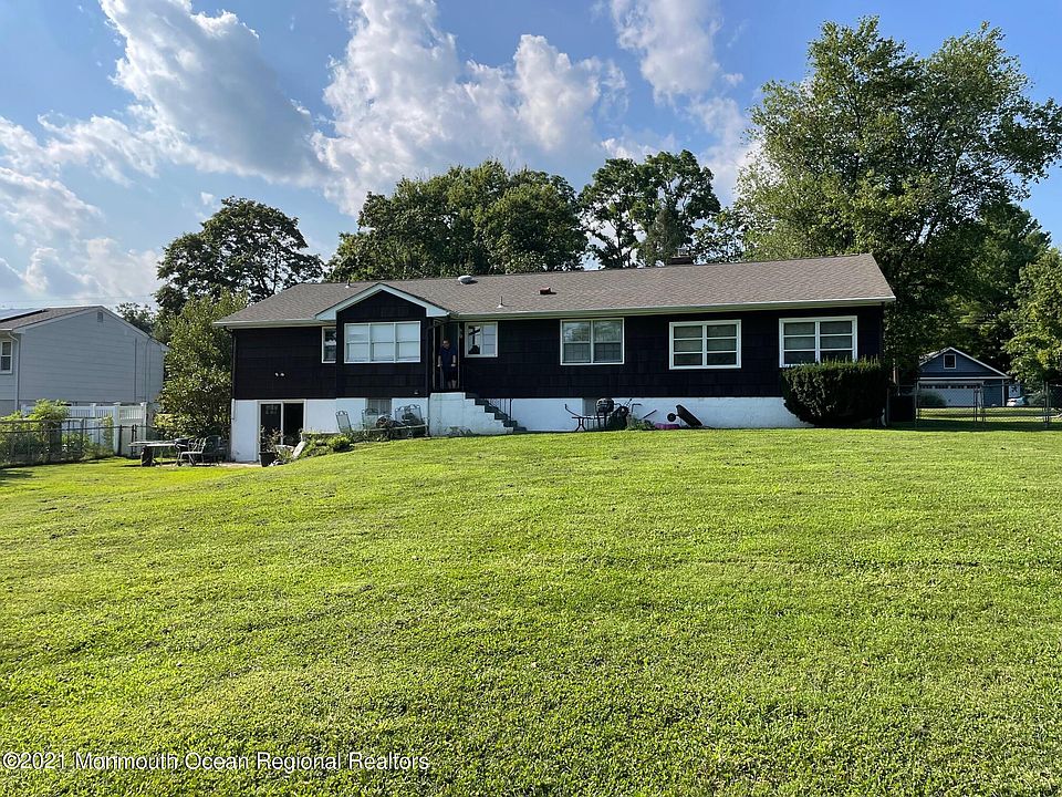 2nd image of 66 Reynolds Dr