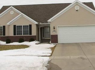 1916 Marina Dr, Normal, IL 61761
