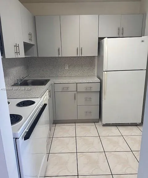 9440 Fontainebleau Blvd #514 — Photo 5