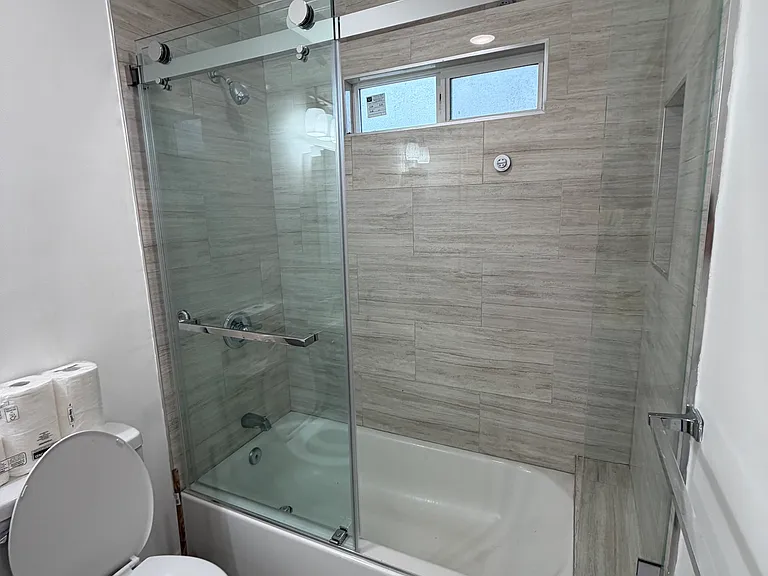 2134 E Shauer St — Photo 18